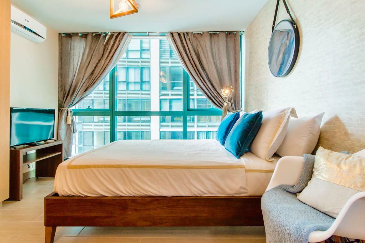 One Uptown Residence Bgc Pateros Exterior photo