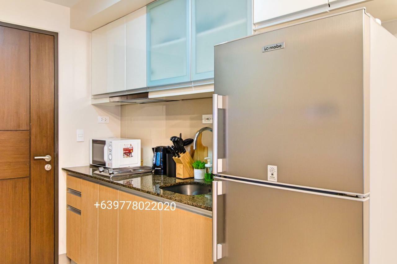 One Uptown Residence Bgc Pateros Exterior photo